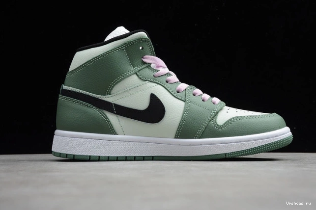 Dutch CZ0774-300 Green 1 Mid Jordan 0728